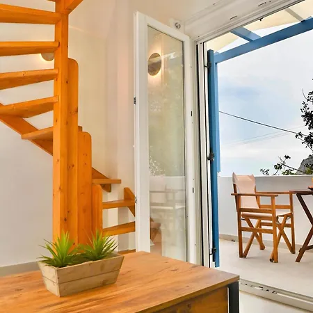 Serenite Santorini Getaway Offering 2 Bedrooms And Stunning Sea Views Apartment Kamári
