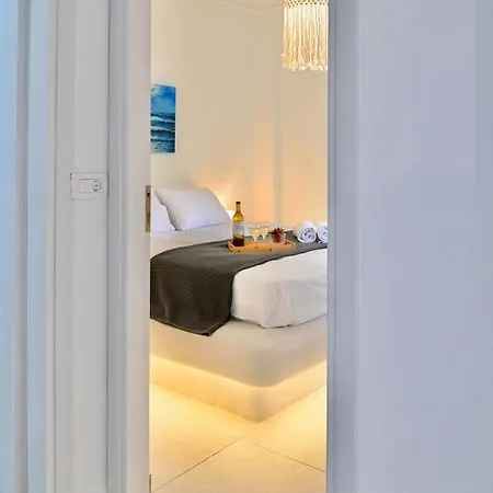 Serenite Santorini Getaway Offering 2 Bedrooms And Stunning Sea Views * Kamari (Santorini)