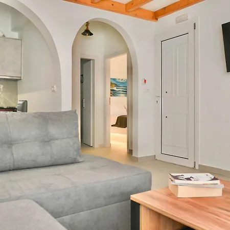 Serenite Santorini Getaway Offering 2 Bedrooms And Stunning Sea Views