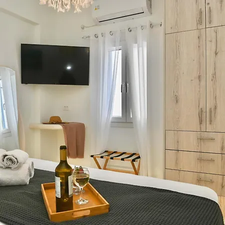 Serenite Santorini Getaway Offering 2 Bedrooms And Stunning Sea Views דירה *