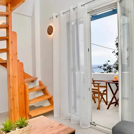 Serenite Santorini Getaway Offering 2 Bedrooms And Stunning Sea Views *